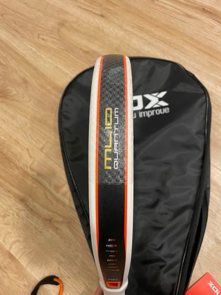 Pala de pádel NOX ML10 Quantum