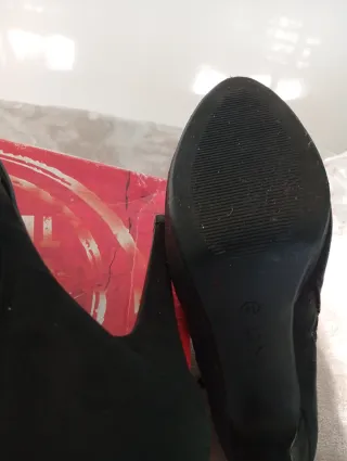 Botines tacón Xti negros