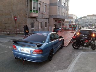 Mitsubishi Galant 2000