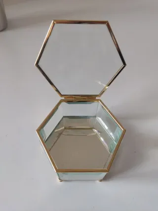 CAJA VINTAGE CRISTAL TALLADO BISELADO Y LATÓN