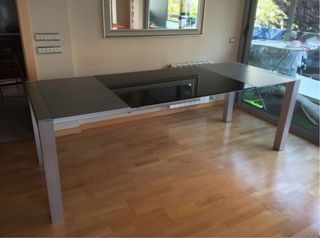 Mesa comedor cristal y metal