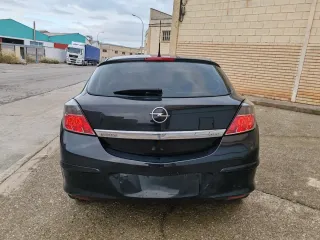 Opel Astra GTC Sport 1.9cdti 150cv