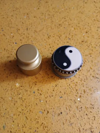 Caja metal Yin Yang y pesa balanza