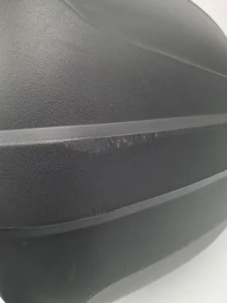 Baúl Givi E300N2 Negro y Rojo