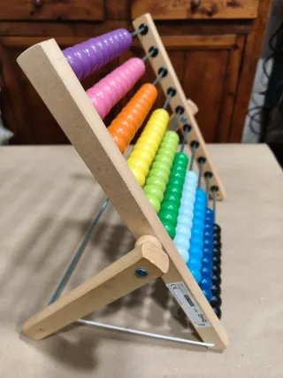 Ábaco de madera con 10 filas de cuentas de colores