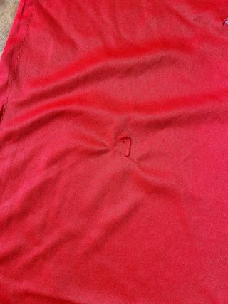 Manton rojo bordado flores