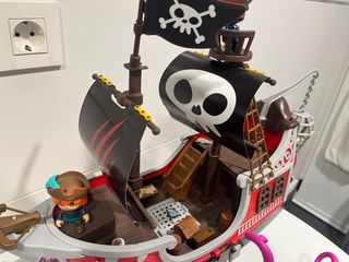 Barco Pirata Pin y Pon action