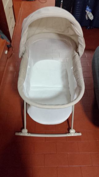 Minicuna Kinderkraft “REGALO ROPA Y CALIENTABIBE”