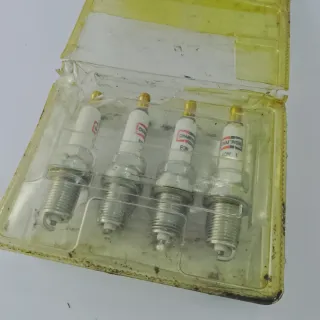 Bujías Champion (4 unidades) Ford Fiesta/Orión mk2