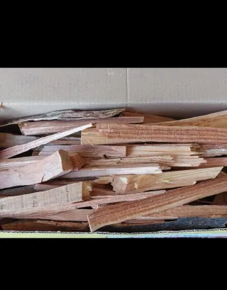 ASTILLAS RESINOSAS PARA ENCENDIDO RÁPIDO (TEAS)