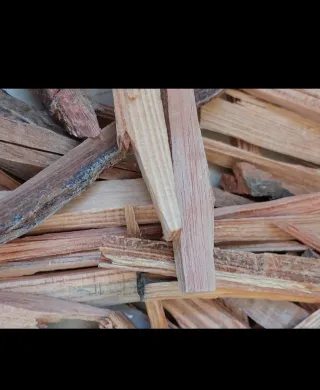 ASTILLAS RESINOSAS PARA ENCENDIDO RÁPIDO (TEAS)