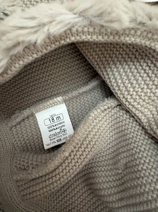 Abrigo y capota de punto