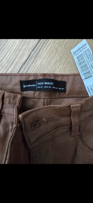 Pantalón Stradivarius chica marrón