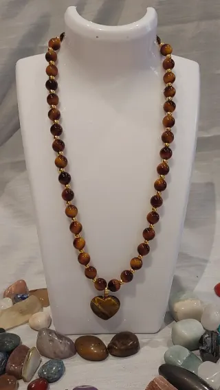 Collar Ojo de Tigre Corazón 8mm