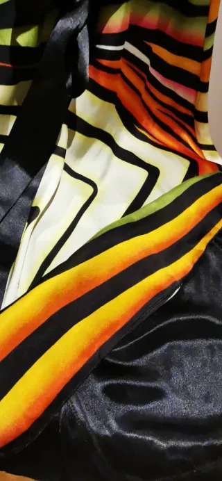 Vestido fiesta satén multicolor elegante