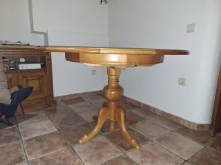 Mesa redonda extensible de madera