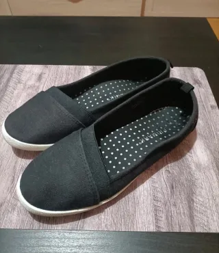 Merceditas negras Primark