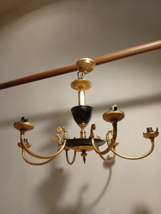 Lampada da soffitto vintage dorata e nera