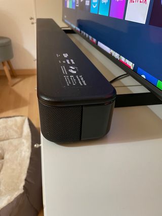 TV Samsung QLED 50” + Barra de Sonido Sony