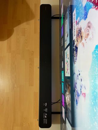 TV Samsung QLED 50” + Barra de Sonido Sony