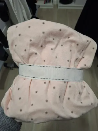 Pijama rosa Primark talla M. Rosa palo y marrón.