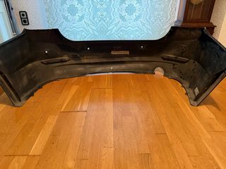 Parachoques trasero y taloneras bmw