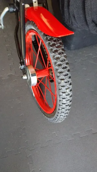 Bicicleta Infantil 16 Negra y Roja