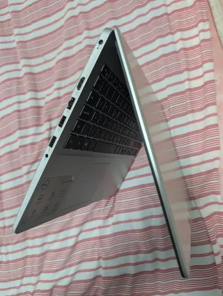 Portátil Dell Inspiron 5593 i3