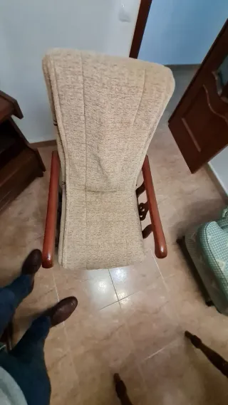 Butaca balancín tela y madera