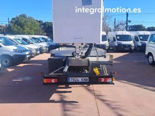 Nissan NT400 35.13/3 Comfort Cabina Abatible Larga chasis