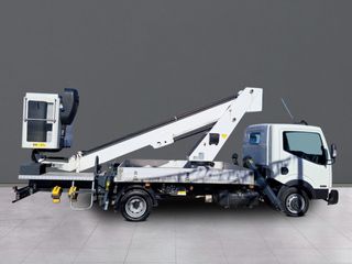 Nissan NT400 35.13/3 Comfort Cabina Abatible Larga chasis