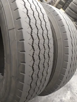 Neumáticos 10 R17.5