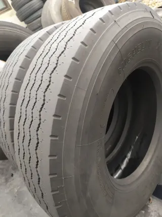 Neumáticos 10 R17.5