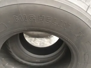 Neumáticos 10 R17.5