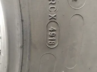 Neumáticos 10 R17.5