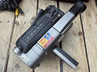 CÁMARA SONY CCD‑TRV57E HANDYCAM + ACCESORIOS