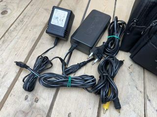 CÁMARA SONY CCD‑TRV57E HANDYCAM + ACCESORIOS