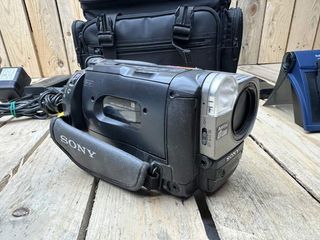 CÁMARA SONY CCD‑TRV57E HANDYCAM + ACCESORIOS