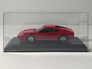 Ferrari 308GTB a escala 1:43 (Best Model)