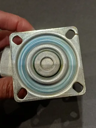 4 Ruedas Giratorias (2 con Freno)