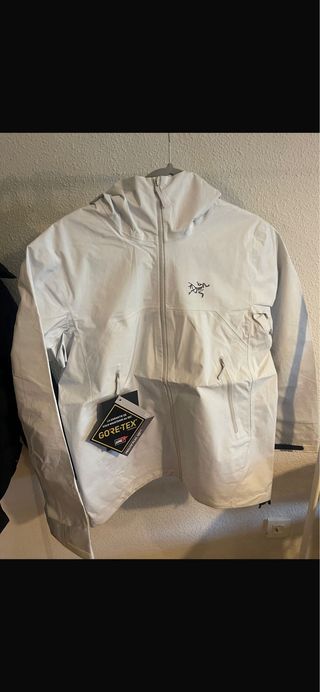 Chubasquero Arc'teryx Blanco