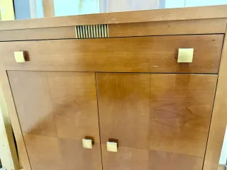 Mueble de entrada madera clásico con espejo