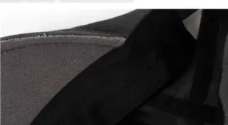 Berretto a becco in cotone nero