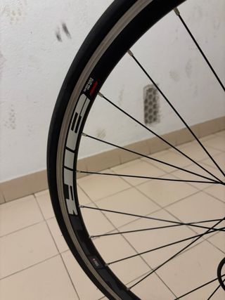 Bicicleta de carretera Megamo R10Naranja