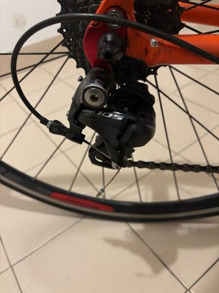 Bicicleta de carretera Megamo R10Naranja
