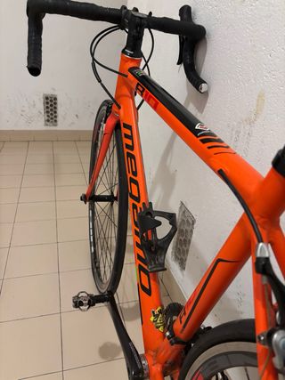 Bicicleta de carretera Megamo R10Naranja