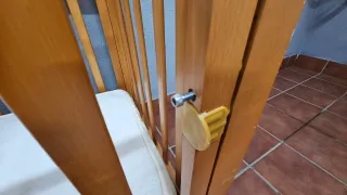 Cuna de madera para bebé + colchón