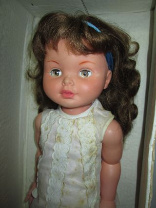 muñeca SABELA HABLADORA Famosa, con caja, años 60