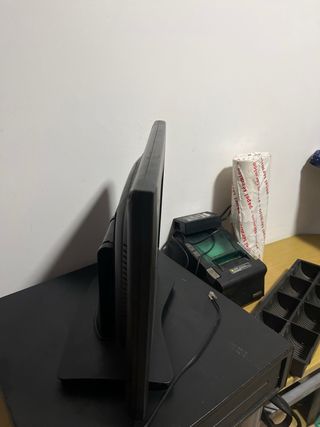 Pantalla Táctil Negra con caja registradora