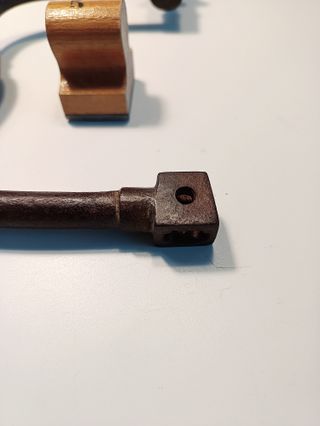 TALADRO DE MANO ANTIGUO